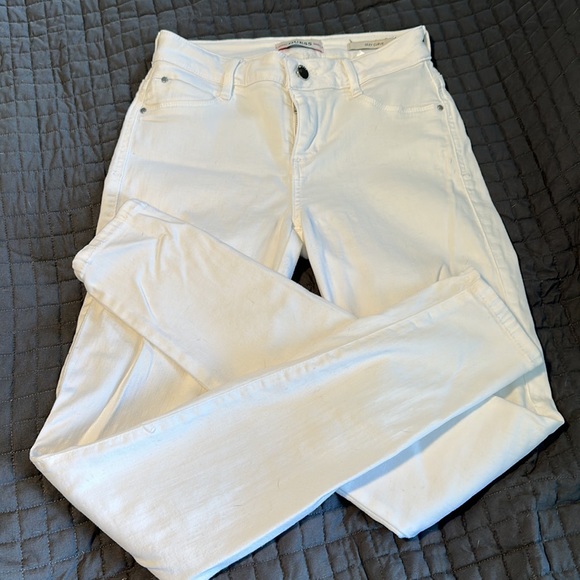 Sexy Curve Guess Jeans worn once! - Picture 4 of 4